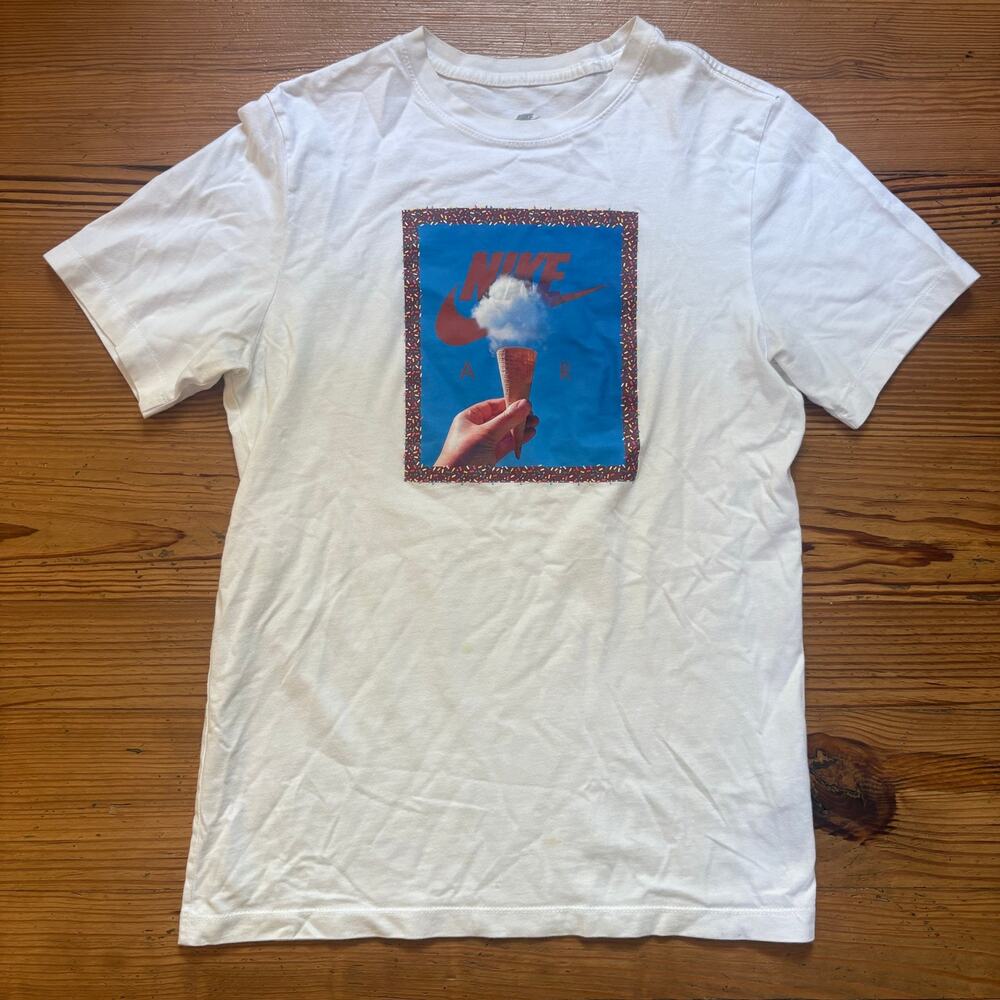Nike white‎ Nike Air short sleeve sky graphic shirt SIZE S